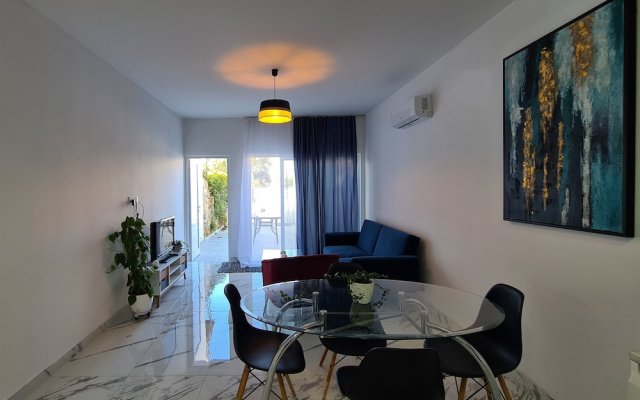 Paphos Light House Apartment