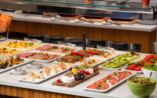 Holiday Inn Gdansk - City Centre by IHG