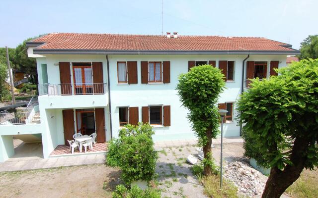 Seaside Apartment near Rosolina Mare with Air Conditioning