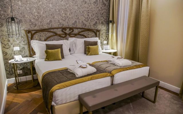 Continental Venice Hotel