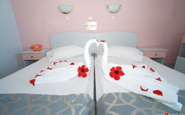Frosini Hotel