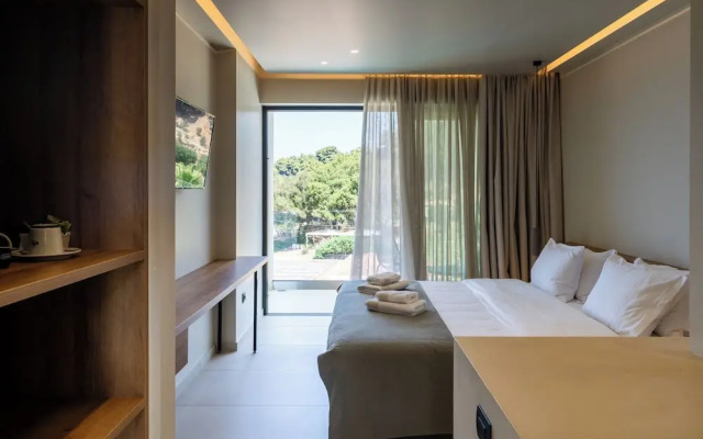 PHEIA, Vriniotis Resorts