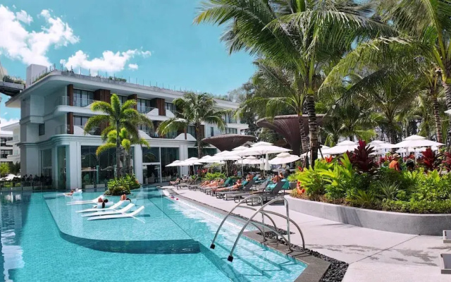 Premier Pool View Studio 348 Beachfront Resort