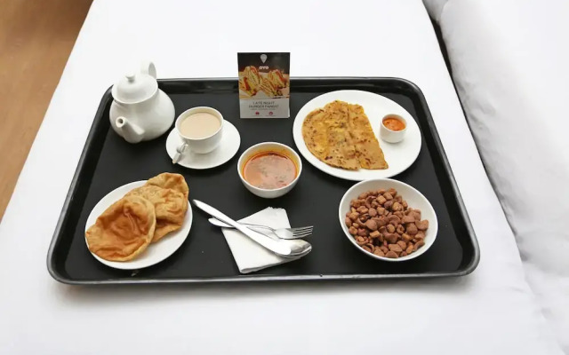 OYO 25076 Omang Hotel