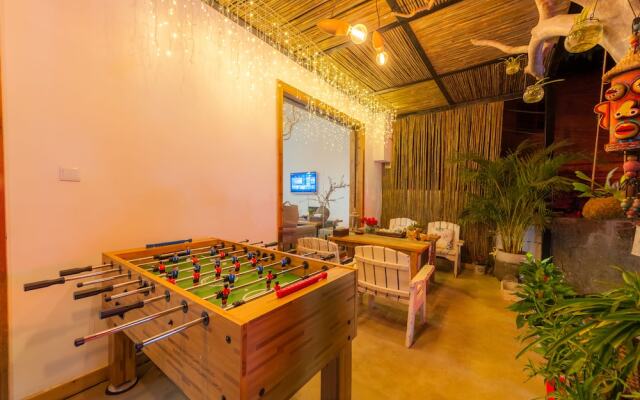 Yangshuo Spring Flowers Blossoming Hotel