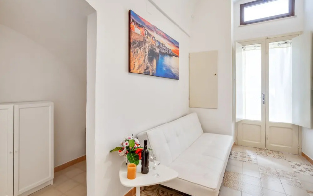 Tiny House 21 Bright Aparment