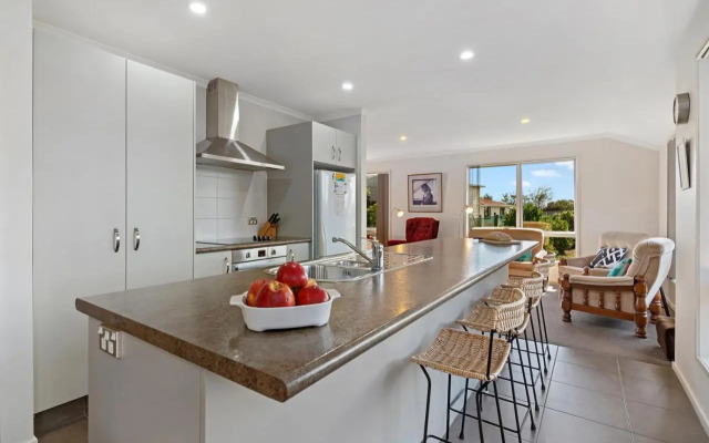 Paradise in Pohara - Pohara Beach Holiday Home