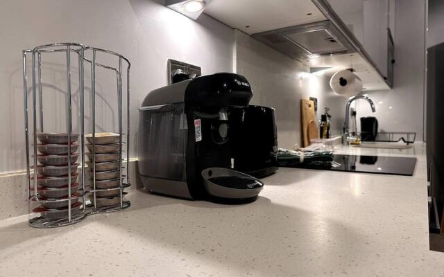 The Glamour of Shoreditch