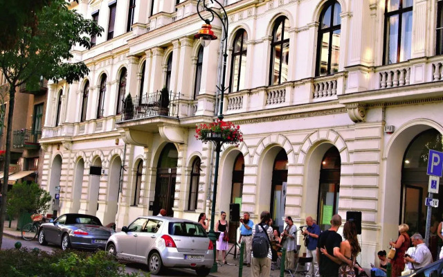 Budapest Center Apartments-Tomy
