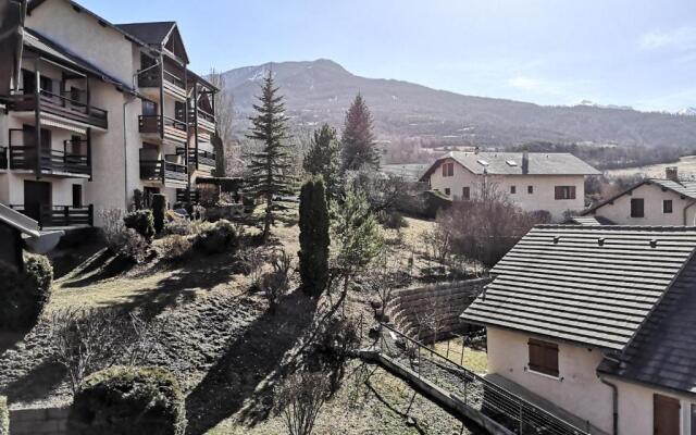 Appart T4 72m2 à Baratier entre les Orres et Embrun à coté du lac de Serre Ponçon.