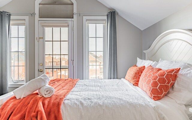 Luxury Villa - Mississauga Square One