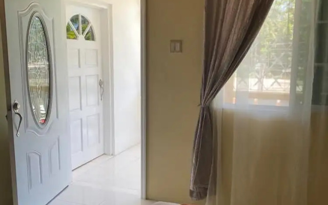 Runtings Hideaway Stay Nomprel Road Negril