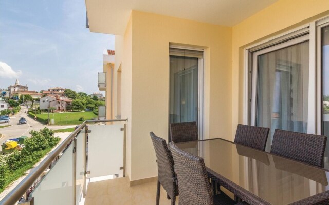 Beautiful Home in Funtana With Wifi and 2 Bedrooms