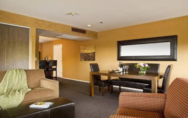 Fountaingrove Inn