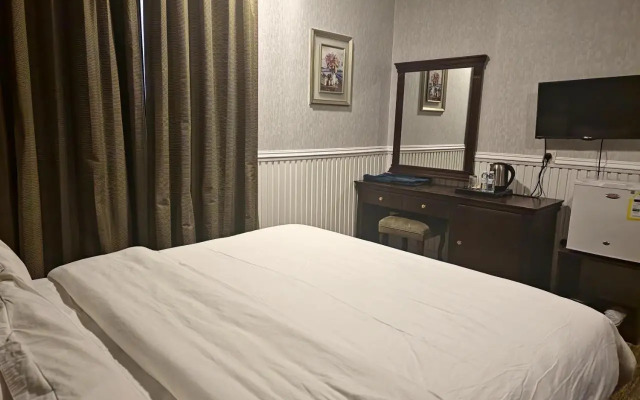 Qosor Al Sharq Furnished Units