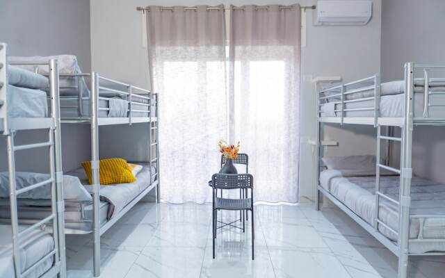 Hostel Partenope