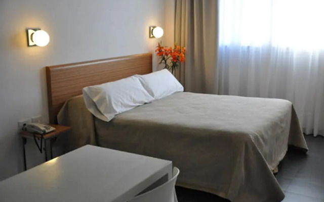 Roberta Rosa de Fontana Suites