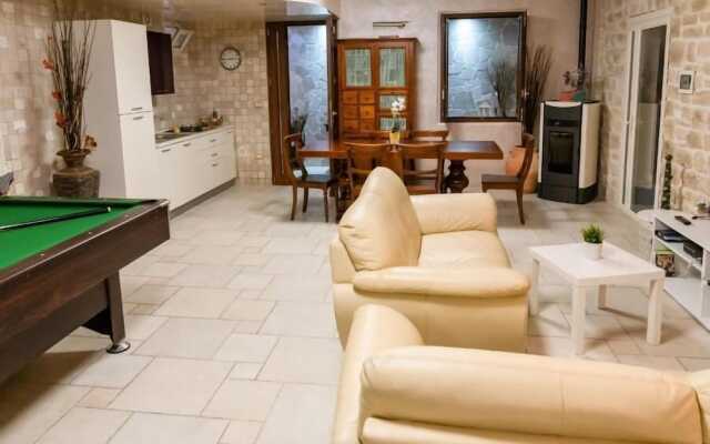Villa Chanel CONFORTEVOLE VILLA - Arcuève