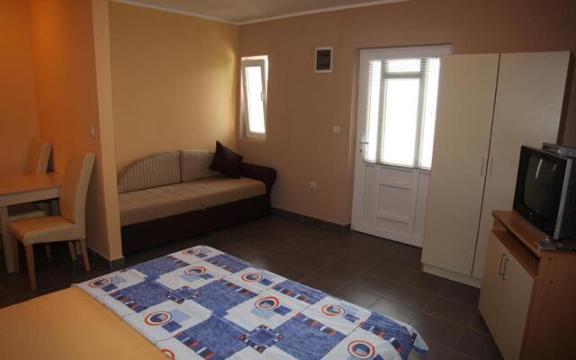 Apartments Porto Lastva