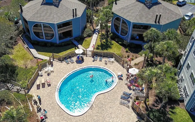 Oceanfront Luxury 2BR Condo New Rental