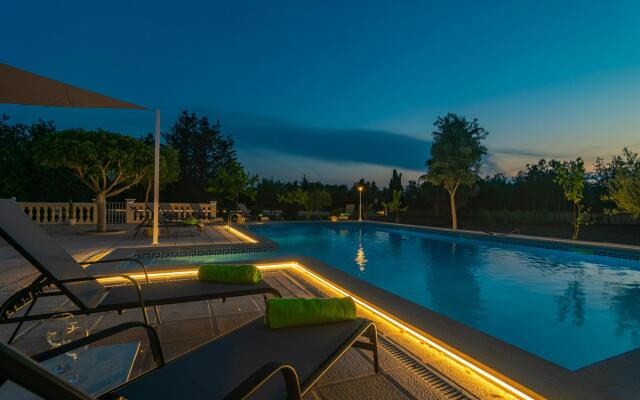 VILLA ARHU - Villa with private pool in Capdepera. Free WiFi