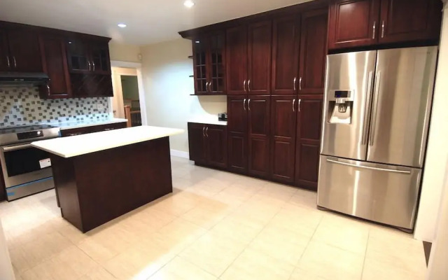 LUXE Retreat at 8050 Kaymar Dr.