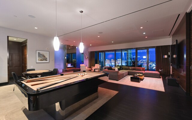StripViewSuites at Palms Place
