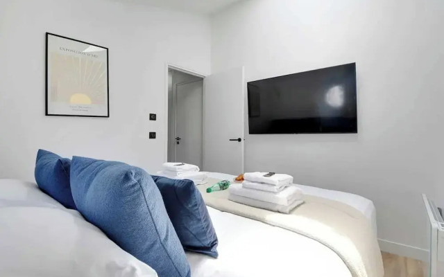 Amazing Apart 1br/4p - Voltaire / Nation - 1