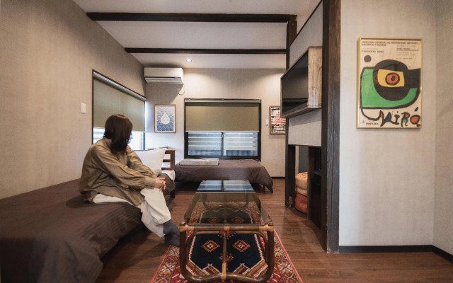 Traditional Apartment - Hostel