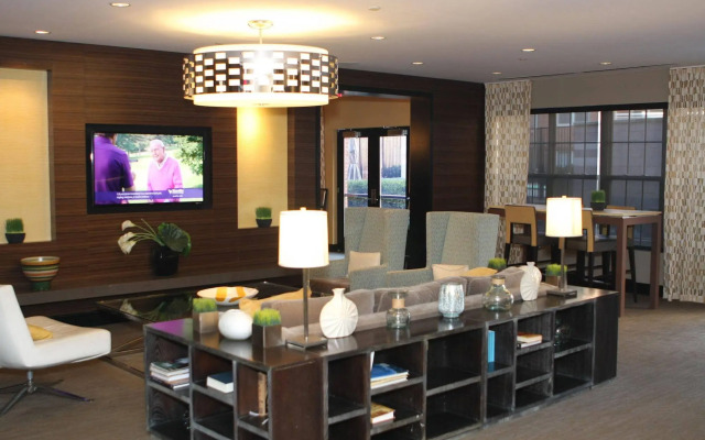 Madison at Ballston by Exec Apartments