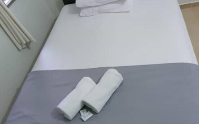 OYO 90116 Fbs Inn Hotel