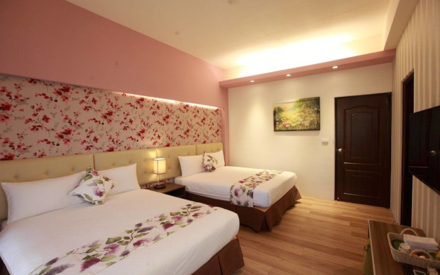 Heyuan B&B