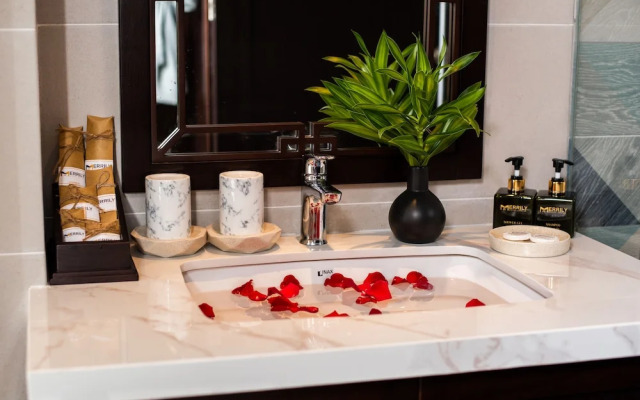 Hoi An Merrily De Art Hotel