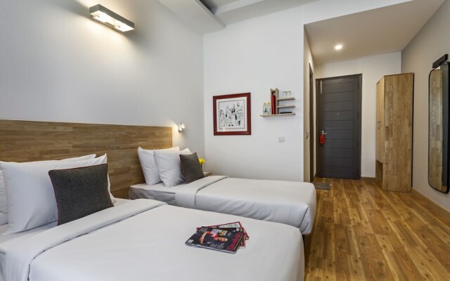 FabHotel Majestic JPM