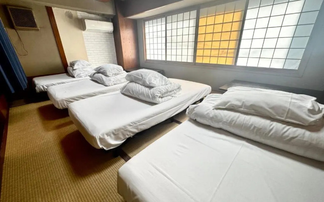 Osaka guest house sakura – Hostel
