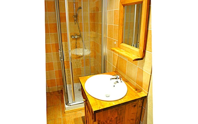 New and Very Comfortable Chalet With Many Facilities