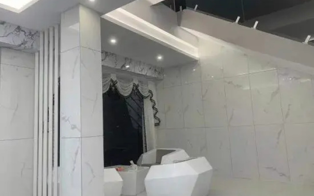 Tongcheng Siwei Film Hotel