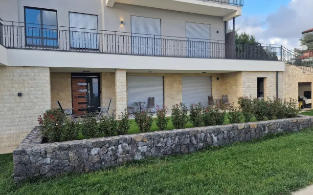Villa Rita Pool & Spa
