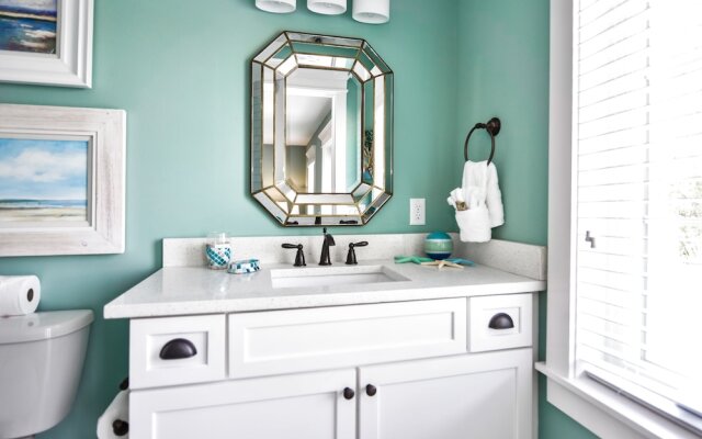 Aloft on Canal by SKLRP