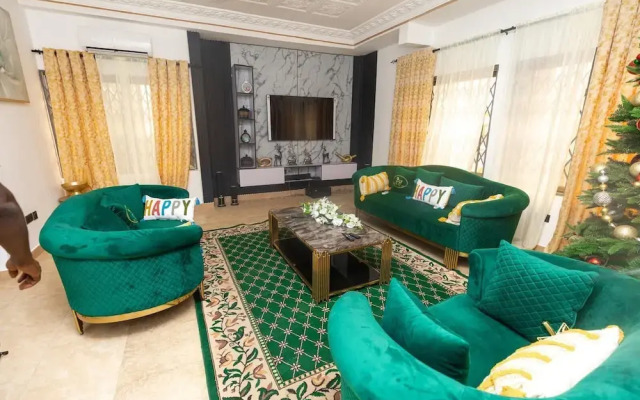 Philade Glorified Airbnb