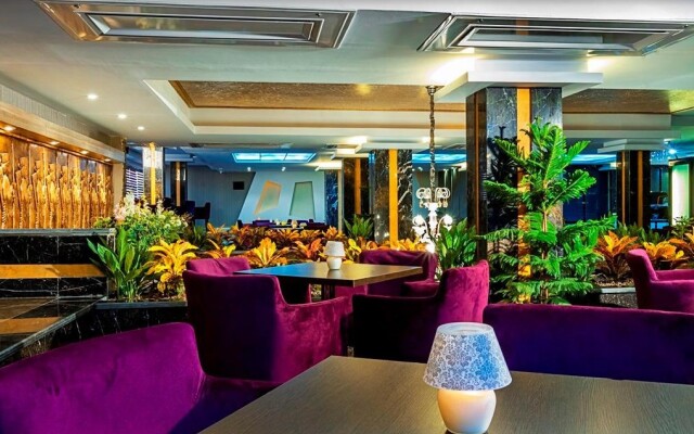 Aramis Hotel