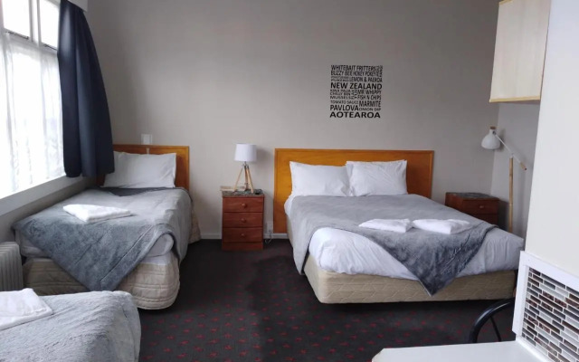 Hokitika Pioneer Hotel