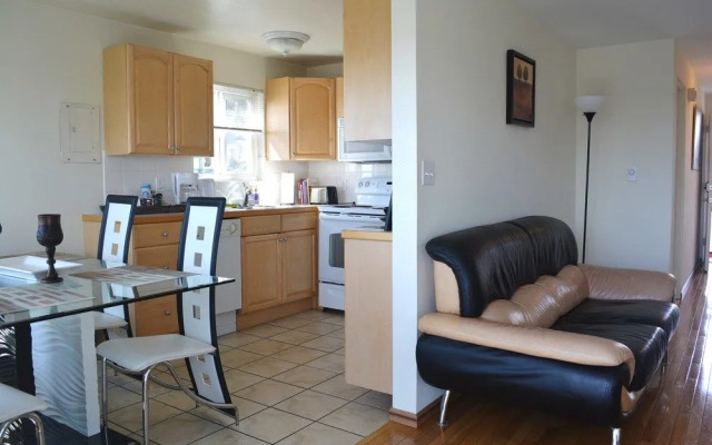 Sunny Westlake Suites by Metro