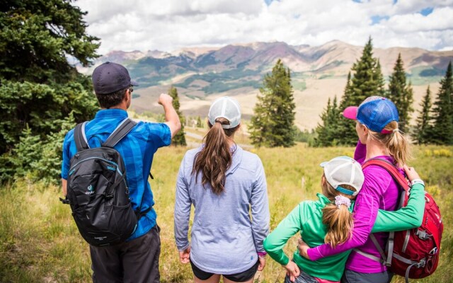 Wheelchair Accessible 2-Bedroom Slopeside Condo - No Cleaning Fee! by RedAwning