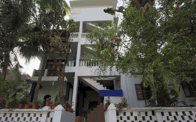 OYO 7476 Braganza Guest House