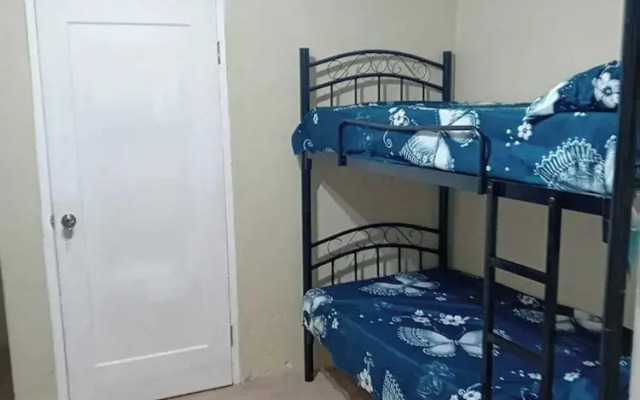 Inez Roots Backpackers Hostel