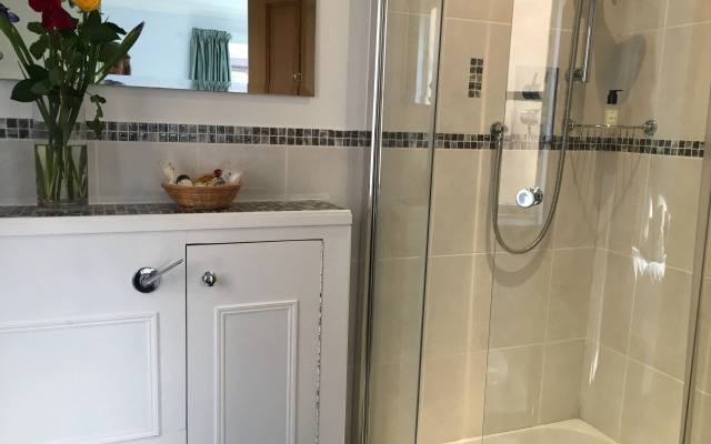 5 Charlton Mill Way B&B
