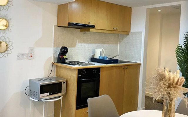 Modern studios Close to Hyde Park