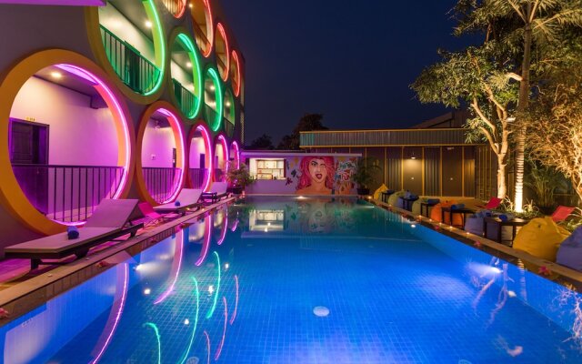 White Rabbit Hostel - Adults Only