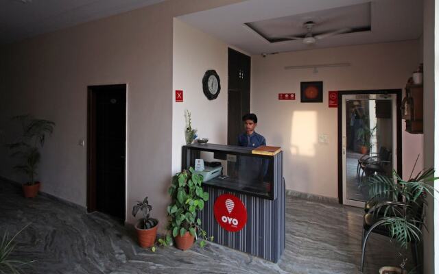 Collection O 6343 Hotel City Rooms Greater Noida